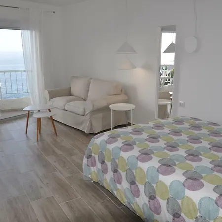 Bright By The Sea Apartament