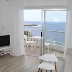 Apartman Bright By The Sea