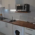 Apartman Bright By The Sea