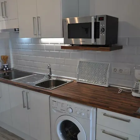 Apartment Bright By The Sea