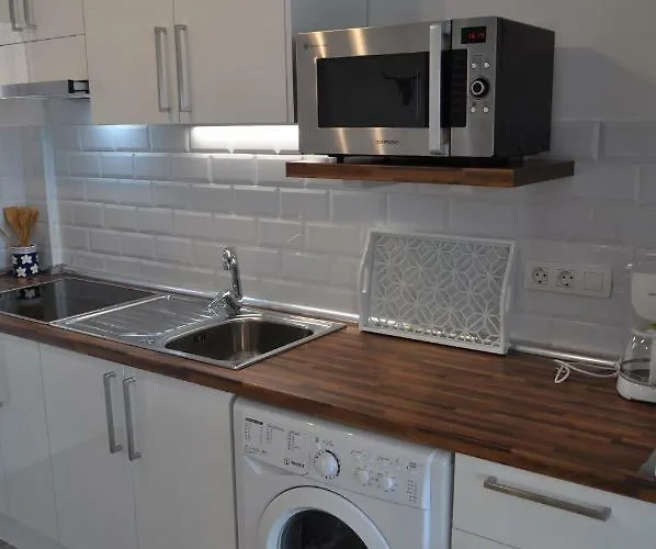 アパート Bright By The Sea