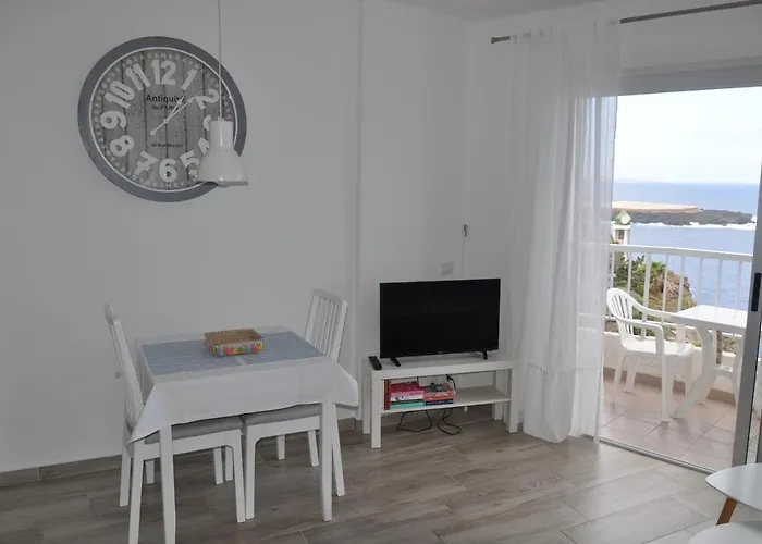 Apartment Bright By The Sea